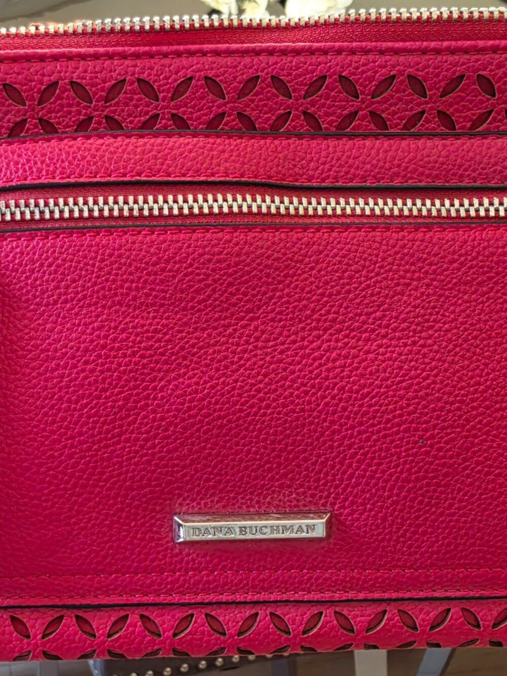 Ladies Dk Pink Dana Buchanan crossbody adjustable strap lots of interior pockets